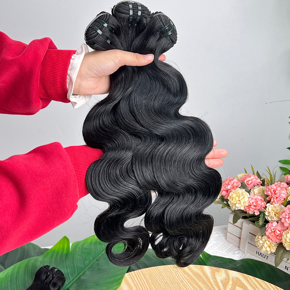 Yiwigs 10A Body Wave Human Hair Bundles Double Weft Virgin Remy Cuticle Aligned Natural Black Weave for Wholesale